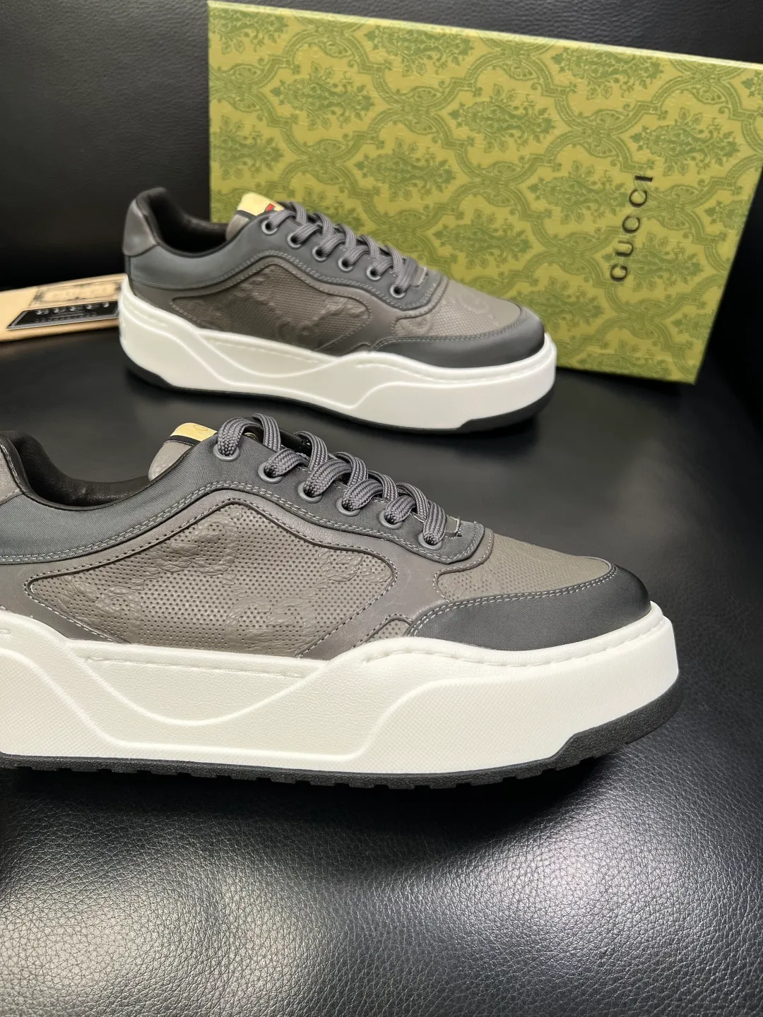 Men's shoes 💰840 Gucci high quality top crafts Gucci counter new original factory configuration, imported cowhide fabric from Italy, imported cowhide lining, breathable and comfortable, sole: original factory special supply original sole super comfortable, original factory and single goods, welcome to compare, code number 38-44 (customized 45 46)